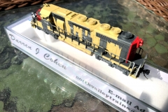 N-Scale SD-40 Southern Pacific Peeling Paint